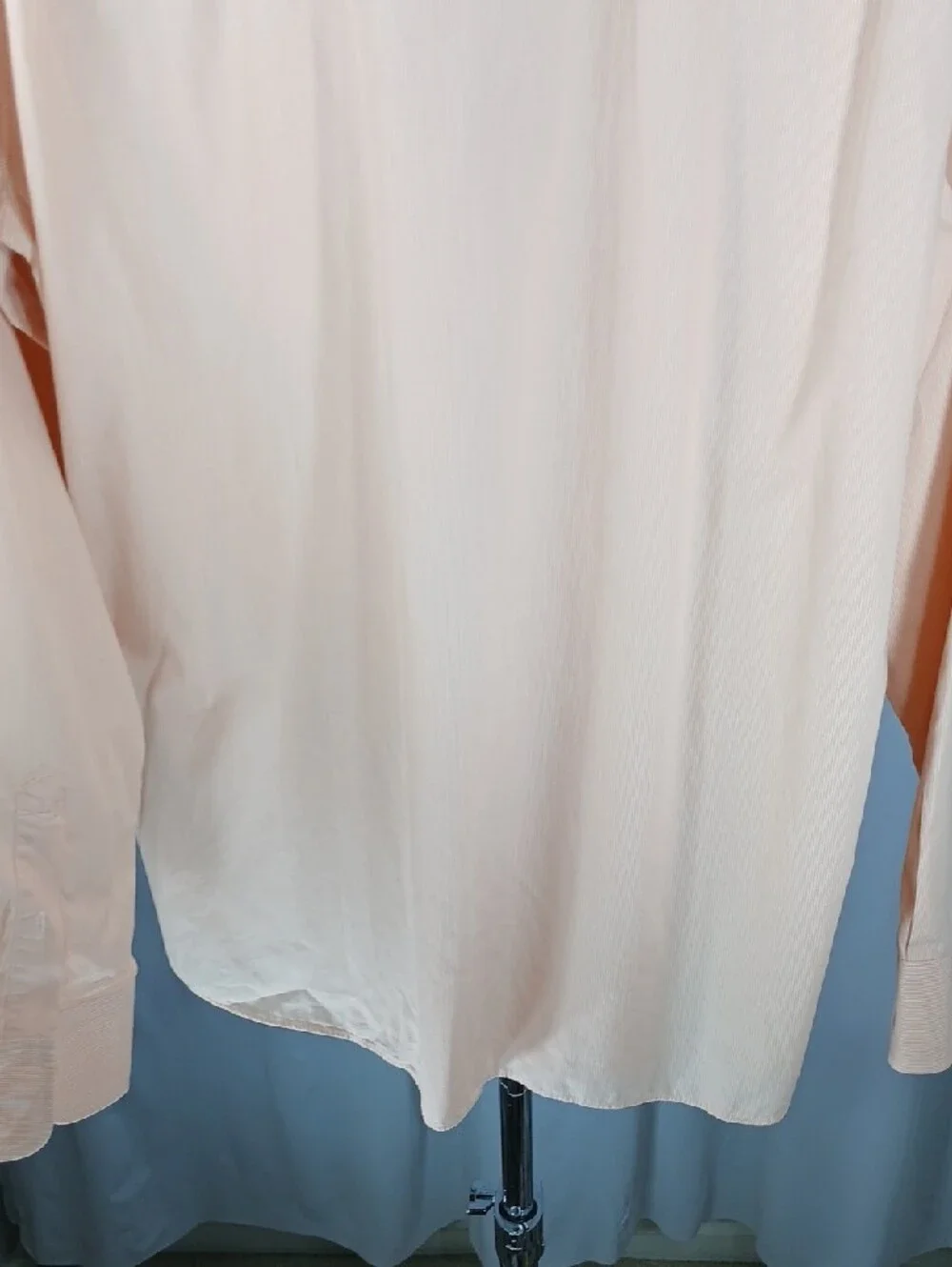 J. Crew Men’s Light Peach Long-Sleeve Button-Up Shirt